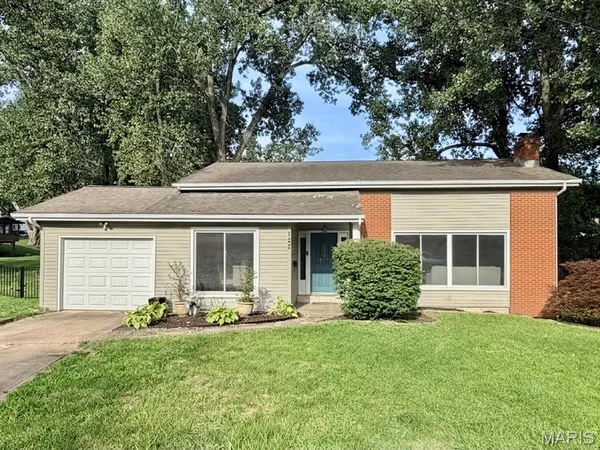 $225,000 | 122 Westridge Court, Collinsville, IL 62234