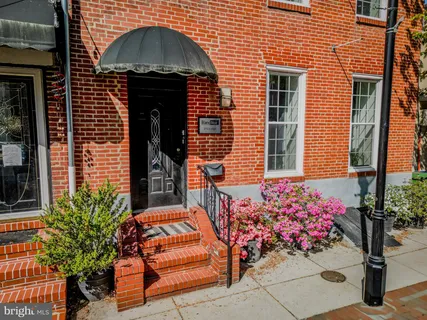 $1,200,000 | 210 South High Street, Baltimore, MD 21202
