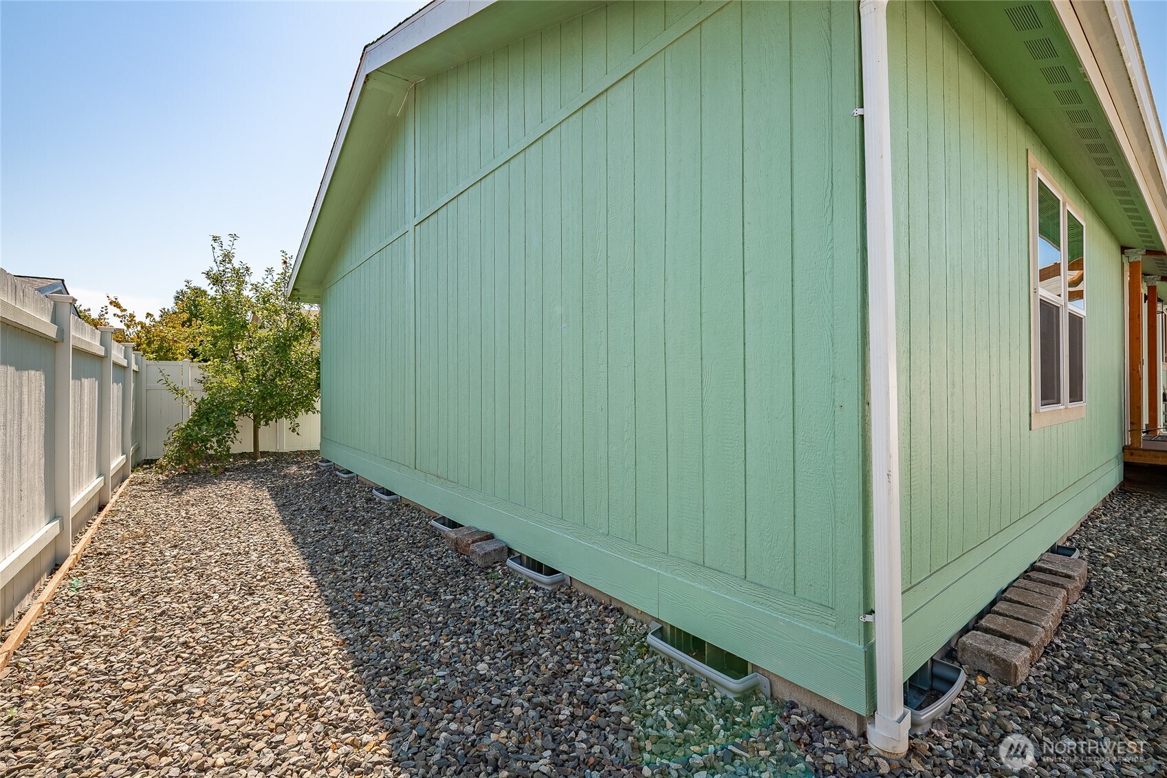 6350 Portal Way, Unit 83 Ferndale, WA 98248 - Photo 33 of 40 a view of a backyard