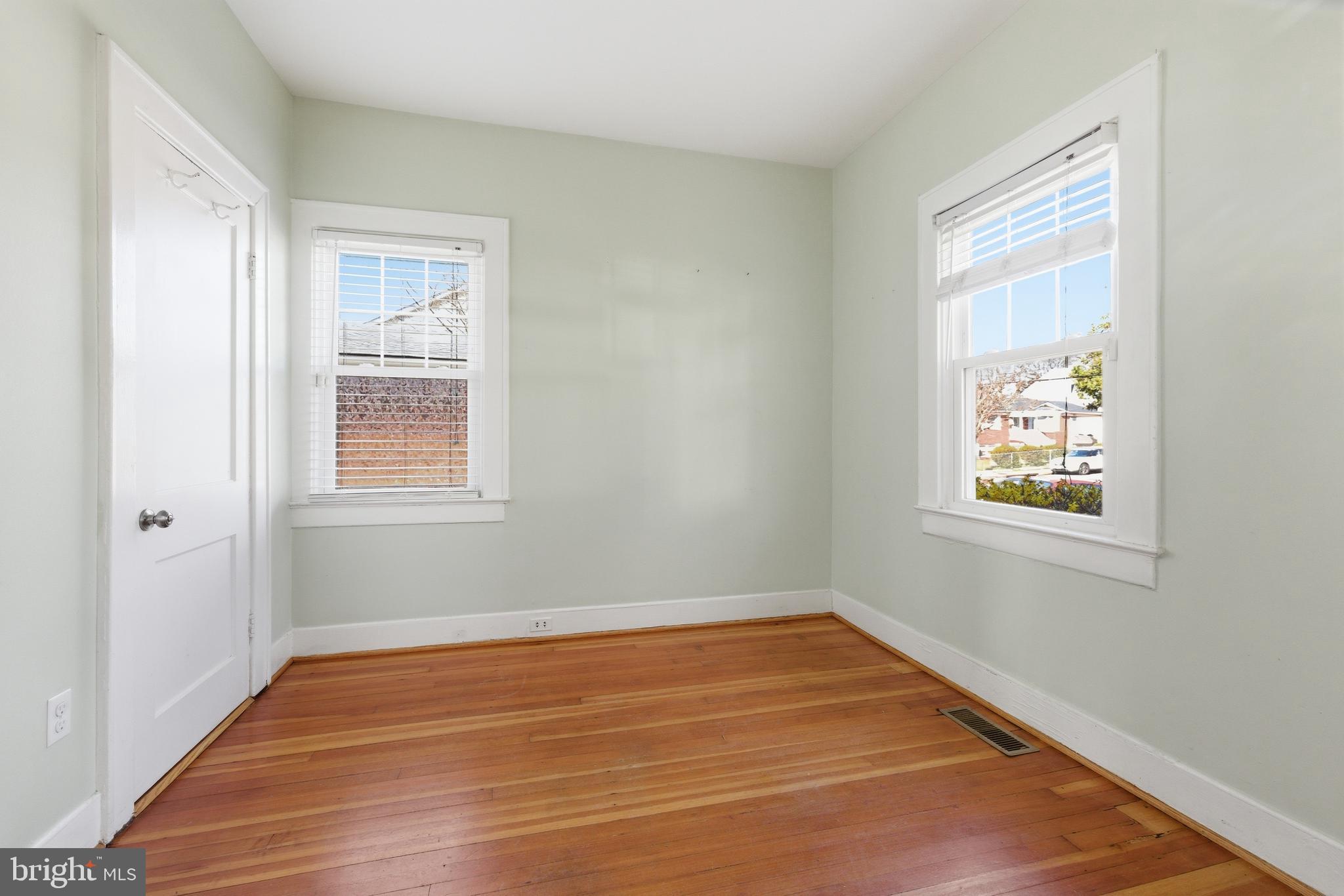 5114 19th Road North, Unit MAIN Arlington, VA 22207 - Photo 5 of 19