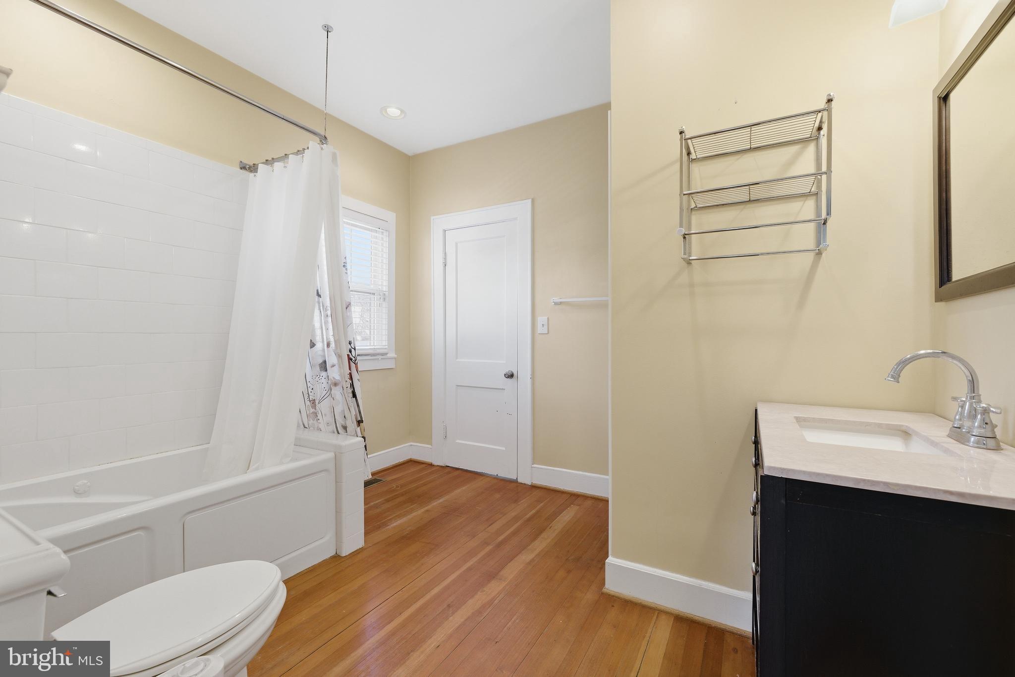 5114 19th Road North, Unit MAIN Arlington, VA 22207 - Photo 6 of 19