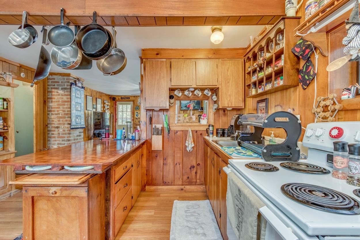 555 Stage Road Sanbornton, NH 03269 - Photo 17 of 39 Gallery Image 17