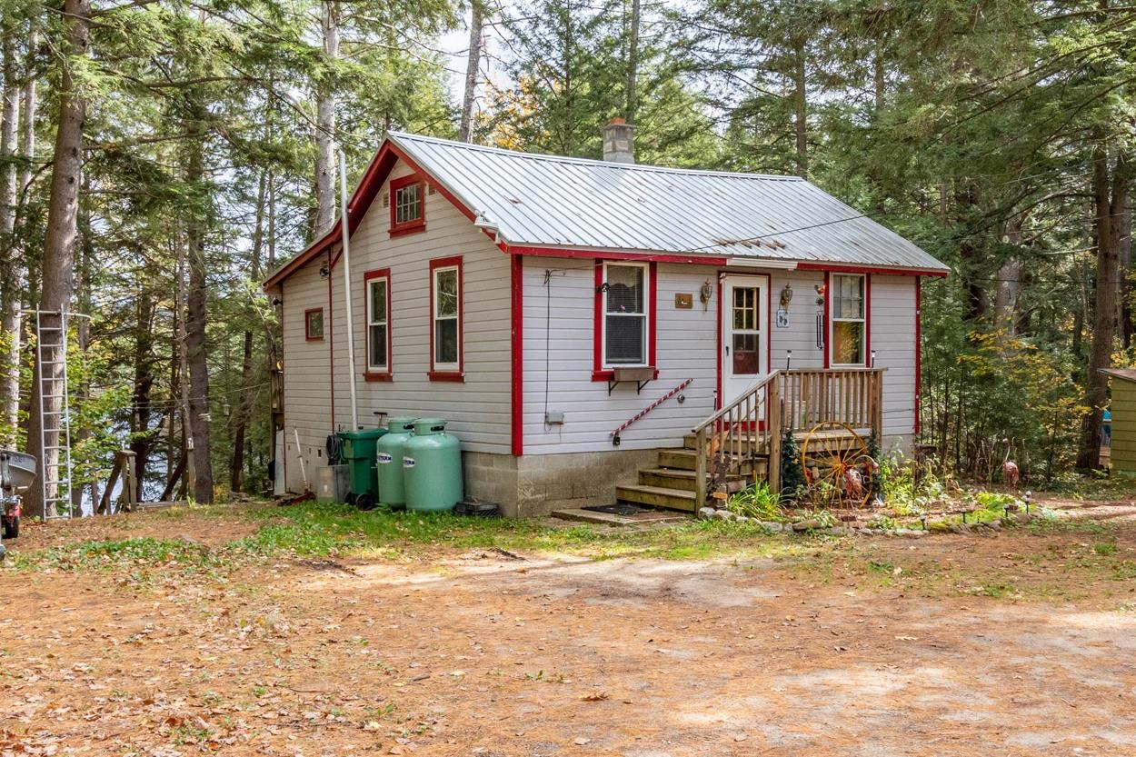 555 Stage Road Sanbornton, NH 03269 - Photo 4 of 39 Gallery Image 4