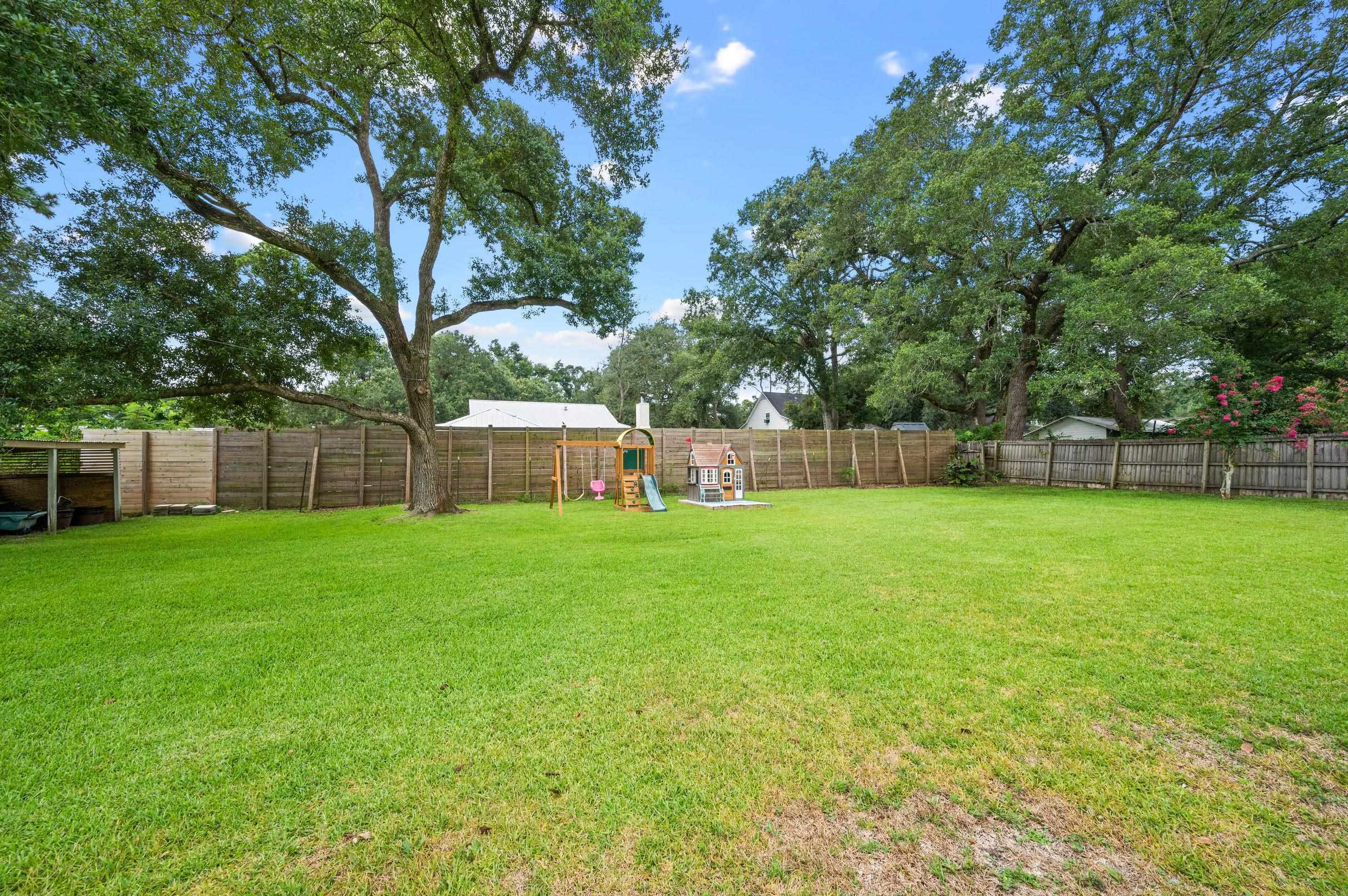 11142 Robin Road Fairhope, AL 36532 - Photo 24 of 31