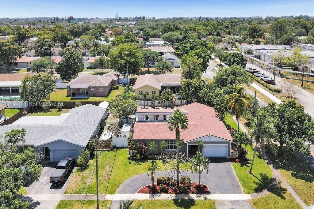 5380 Southwest 8th Court Plantation, FL 33317 - Photo 3 of 68