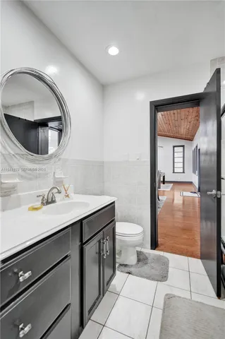 $760,000 | 5380 Southwest 8th Court, Plantation, FL 33317