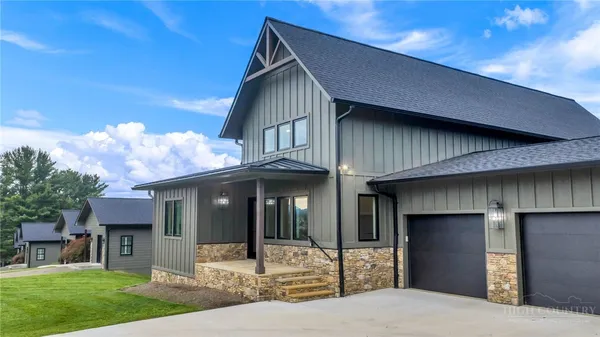 $1,090,000 | 251 Range View Drive, Unit A, Jefferson, NC 28640