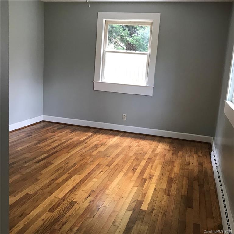 209 Edgewood Road Asheville, NC 28804 - Photo 3 of 8 Gallery Image 3