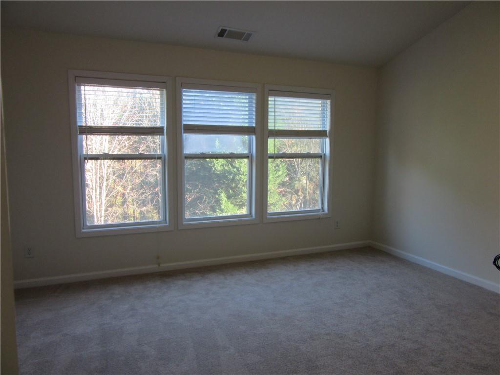 3357 Wyesham Circle Duluth, GA 30096 - Photo 21 of 26 an empty room with windows