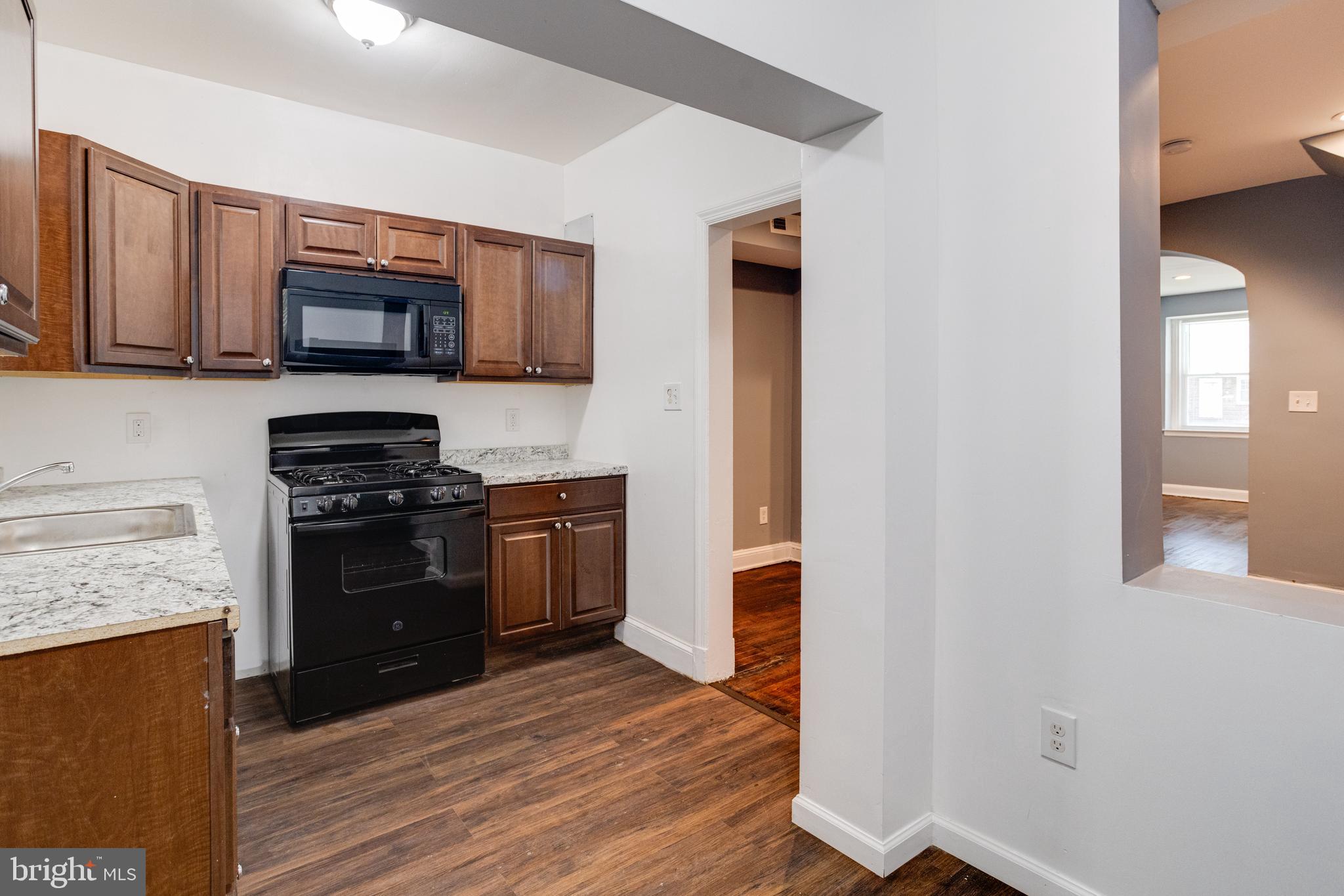 508 East Cold Spring Lane Baltimore, MD 21212 - Photo 14 of 33 Kitchen with hardwood floors!