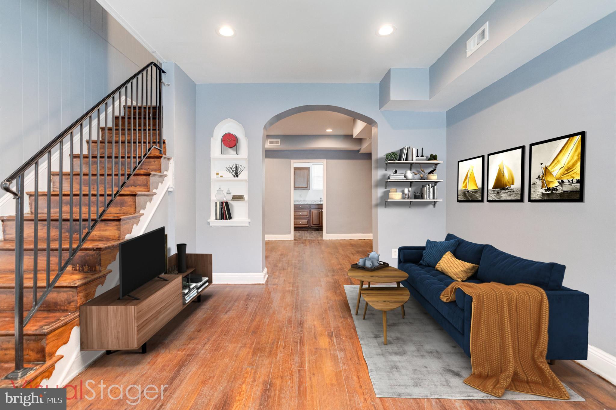 508 East Cold Spring Lane Baltimore, MD 21212 - Photo 3 of 33 Living Room with hardwood floors!