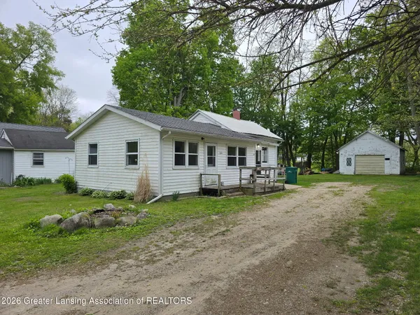 $159,900 | 5214 Thornapple Lake Road, Nashville, MI 49073