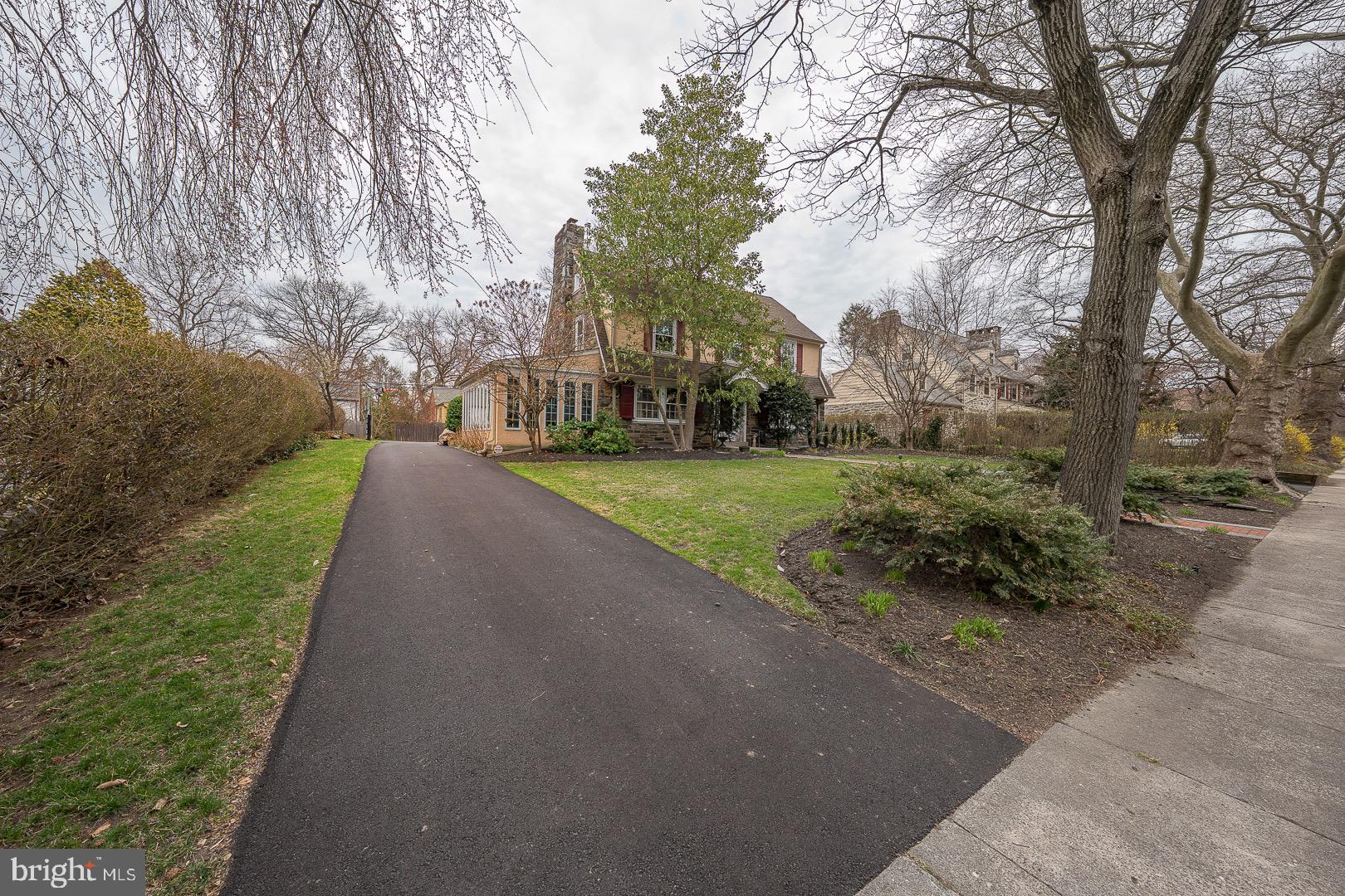 517 Howe Road Merion Station, PA 19066 - Photo 2 of 71