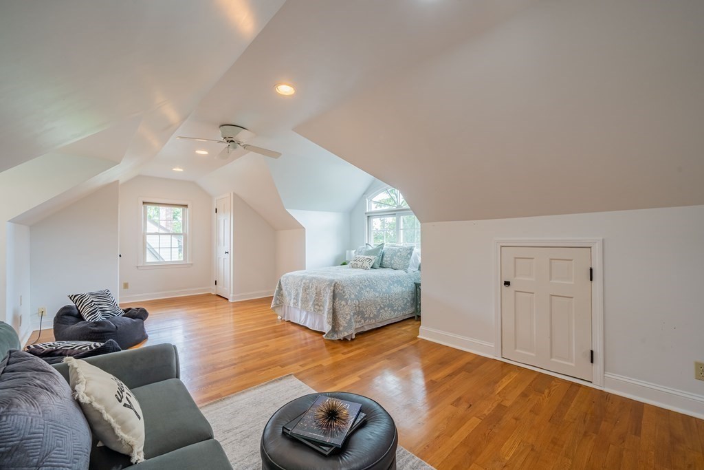61 Richfield Road Arlington, MA 02474 - Photo 25 of 41 Gallery Image 25