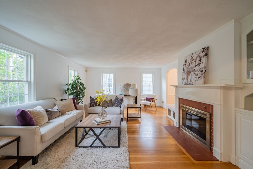 61 Richfield Road Arlington, MA 02474 - Photo 3 of 41 Gallery Image 3