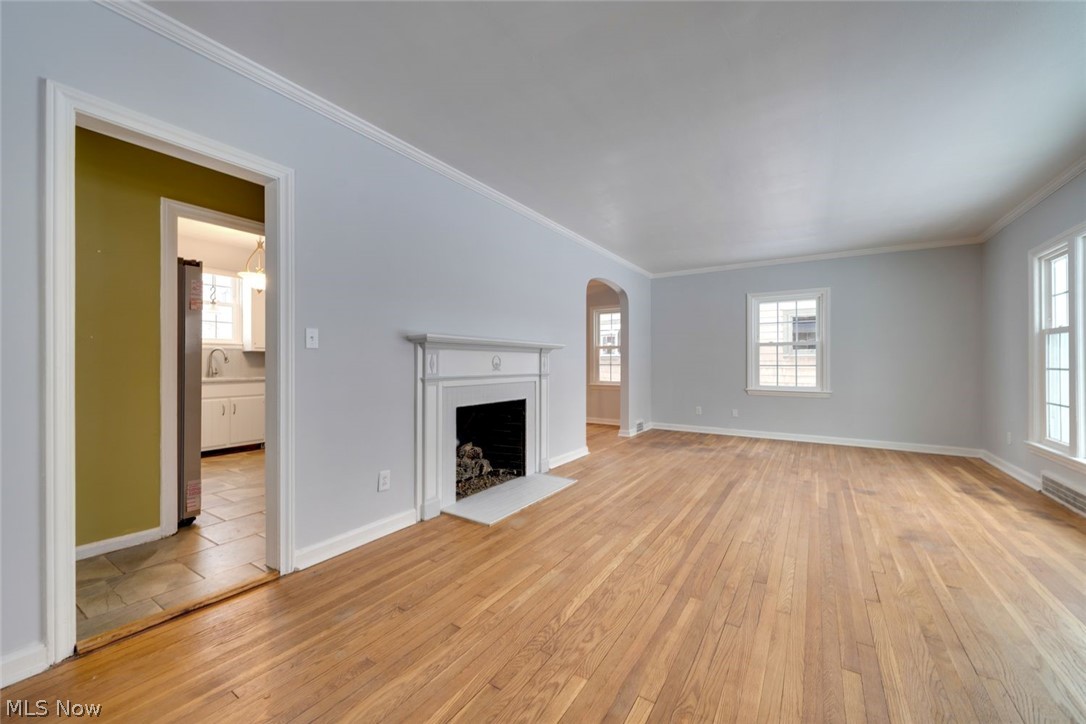 3720 Riedham Road Cleveland, OH 44120 - Photo 5 of 34