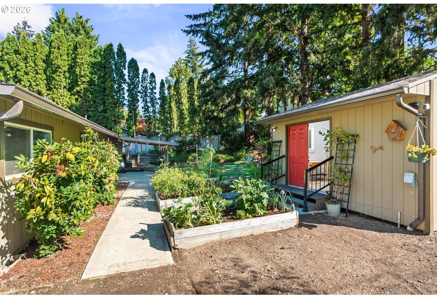 6490 Southwest Nehalem Lane Beaverton, OR 97007 - Photo 35 of 47 Studio
