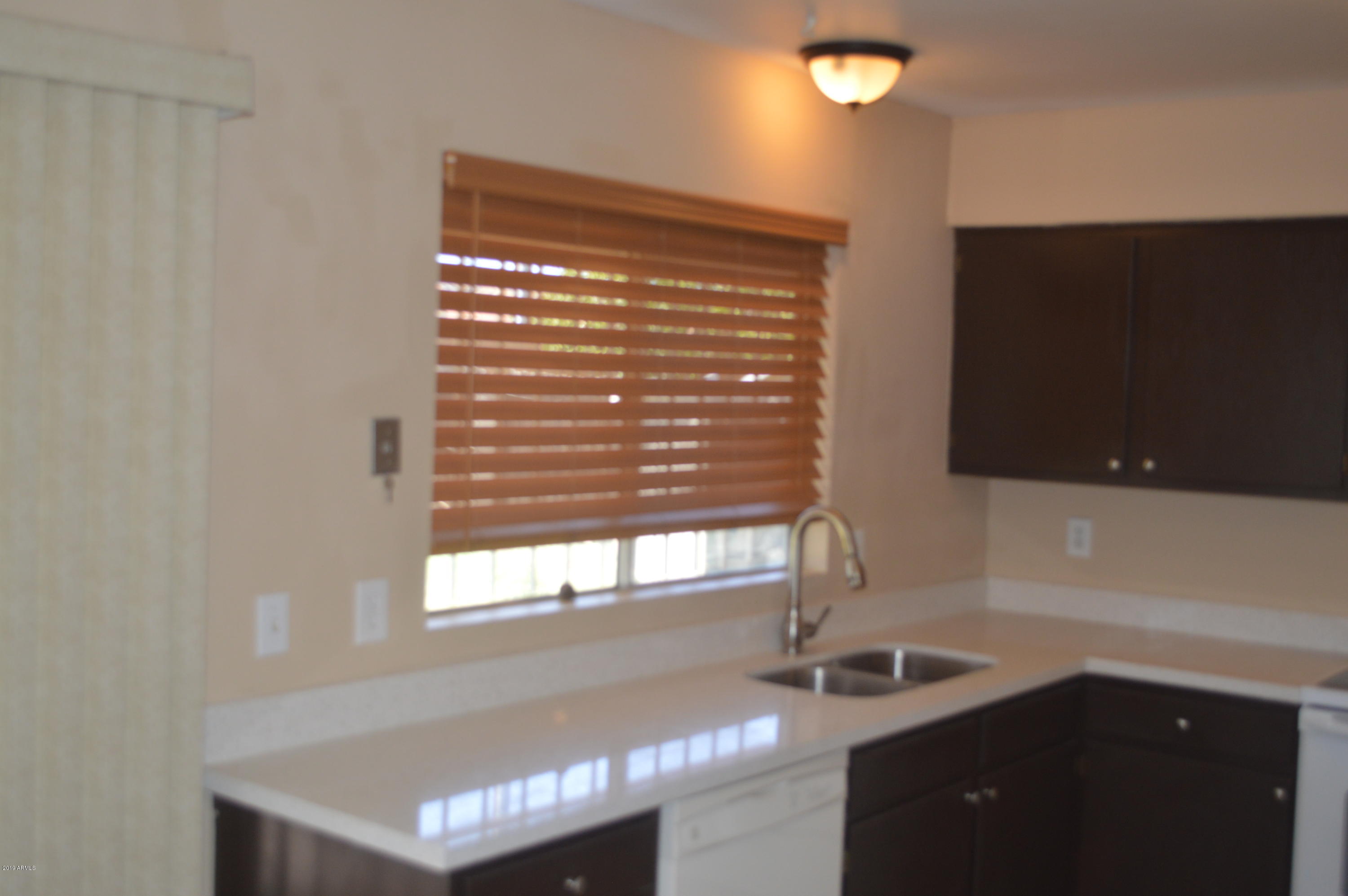 2511 West Greenway Road Tempe, AZ 85282 - Photo 1 of 5 DSC_0051