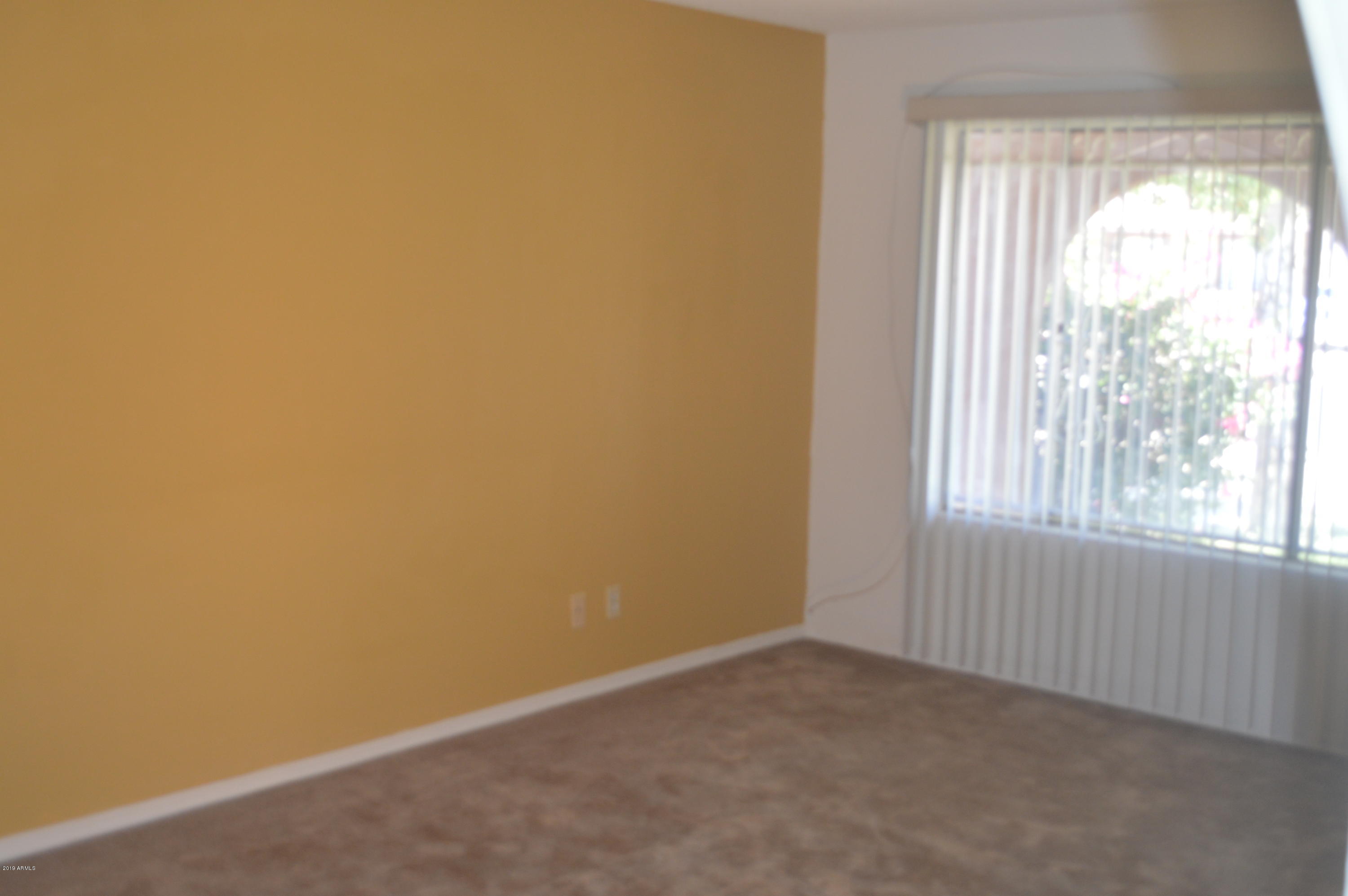 2511 West Greenway Road Tempe, AZ 85282 - Photo 2 of 5 DSC_0052