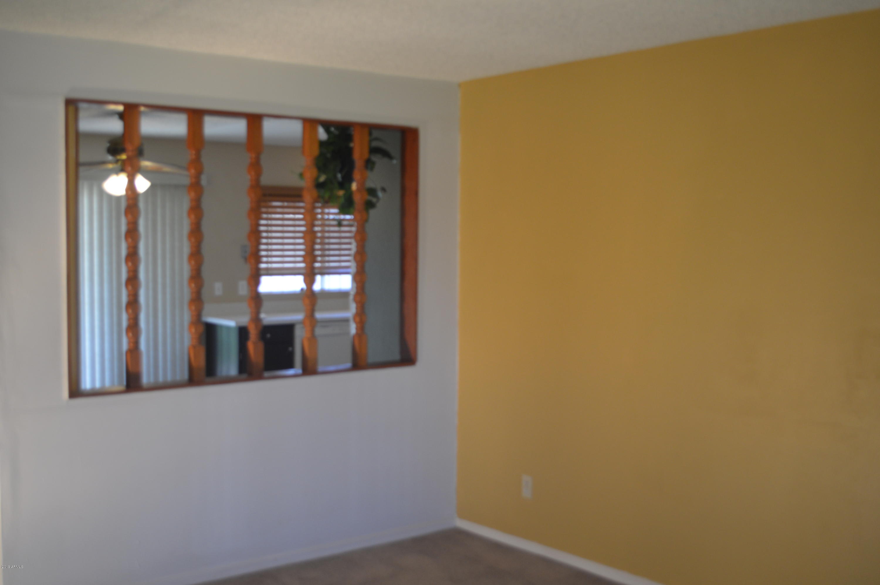 2511 West Greenway Road Tempe, AZ 85282 - Photo 3 of 5 DSC_0053