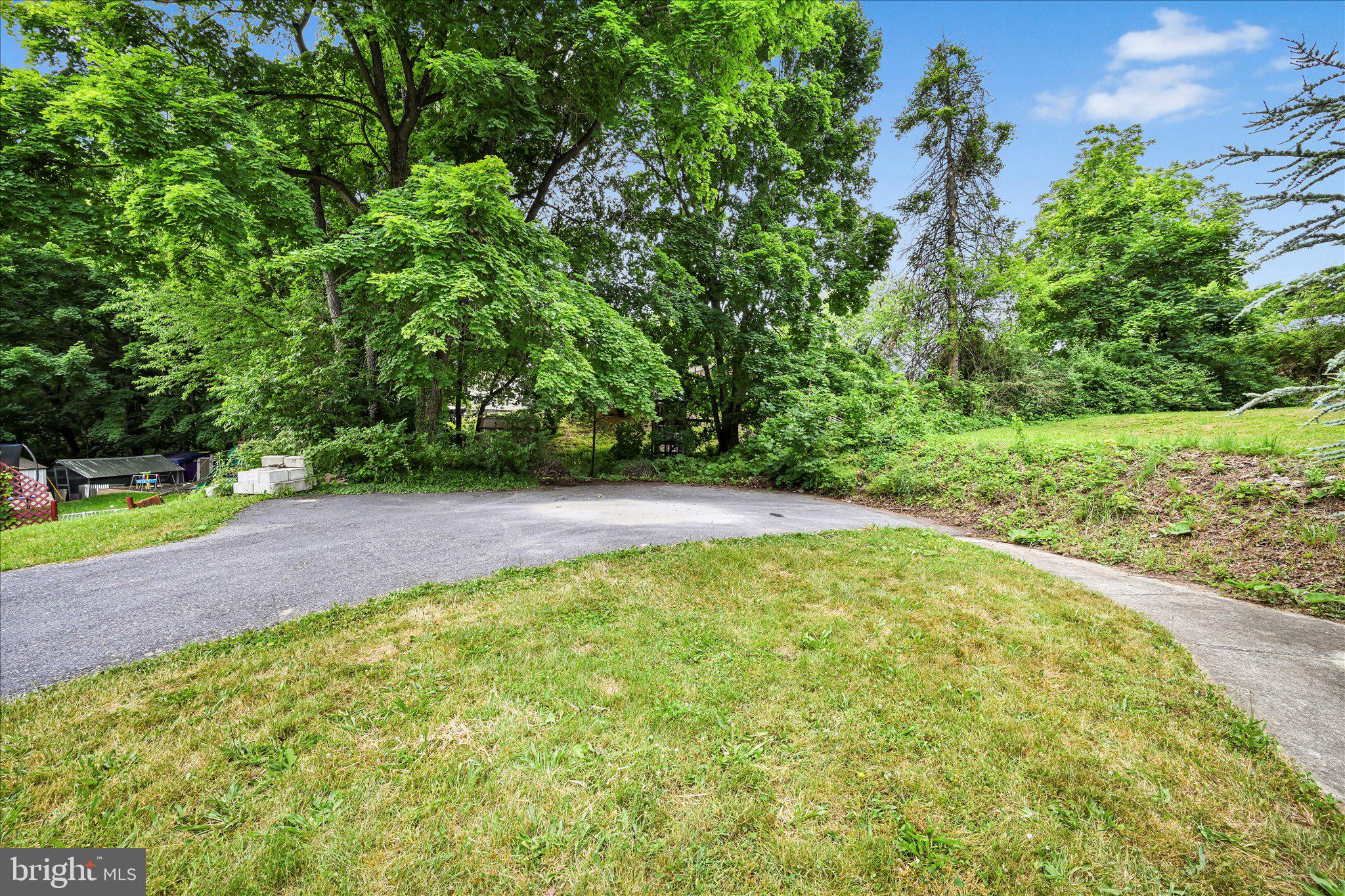 314 Wertzville Road Enola, PA 17025 - Photo 5 of 35