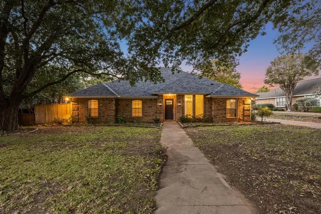 $649,000 | 2954 Trail Lake Drive, Grapevine, TX 76051
