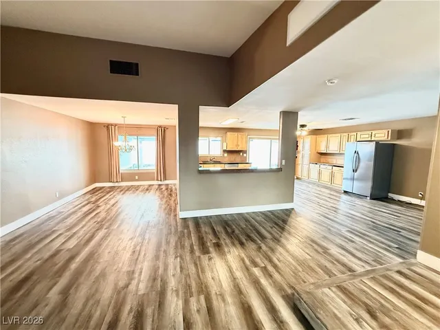 $2,275 | 6236 West Elmira Drive, Las Vegas, NV 89118