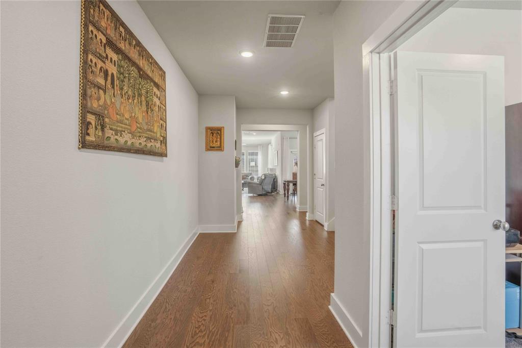 9336 Loggerhead Way Fort Worth, TX 76118 - Photo 3 of 40