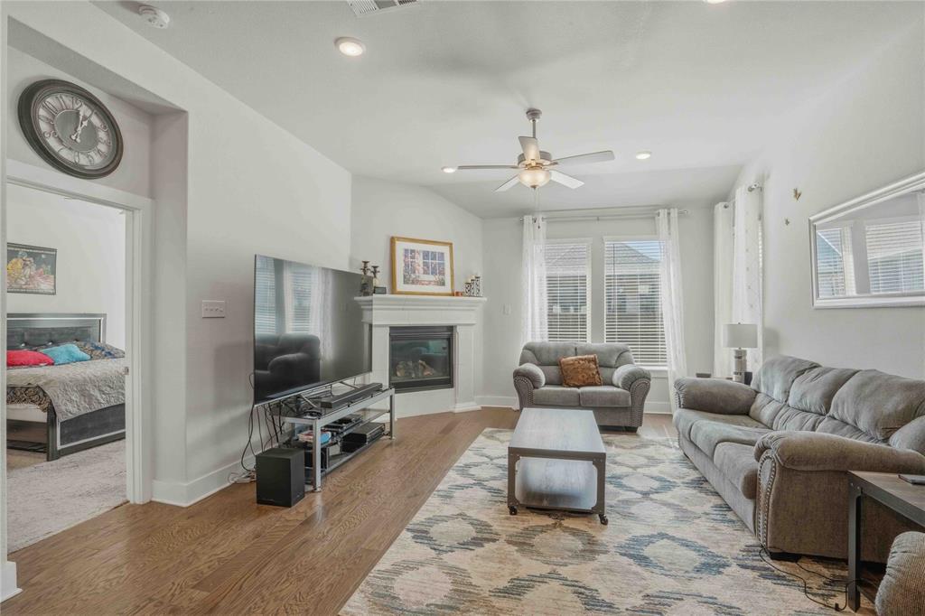 9336 Loggerhead Way Fort Worth, TX 76118 - Photo 5 of 40