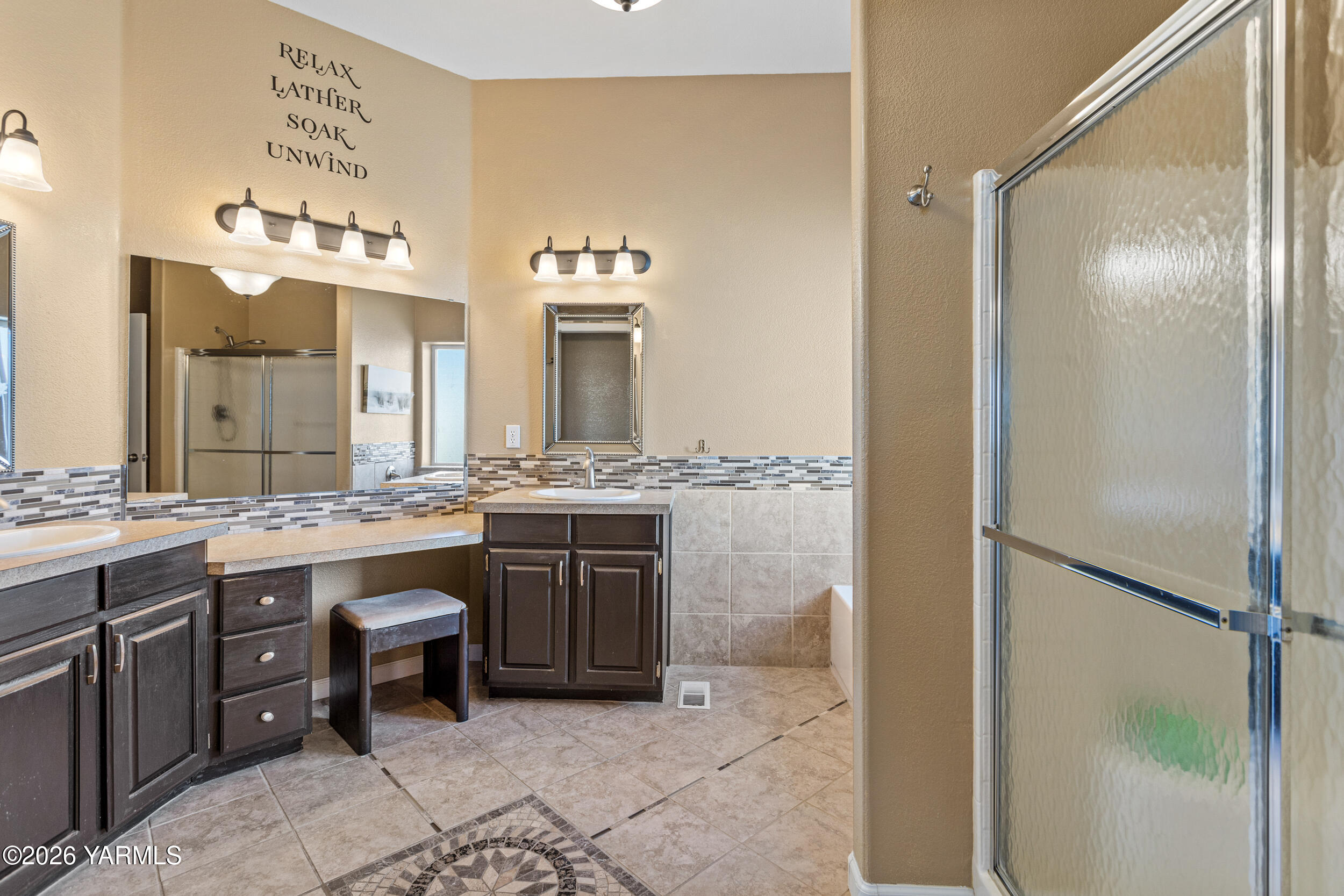 1709 South 68th Avenue Yakima, WA 98908 - Photo 15 of 29 1709 S 68th Ave