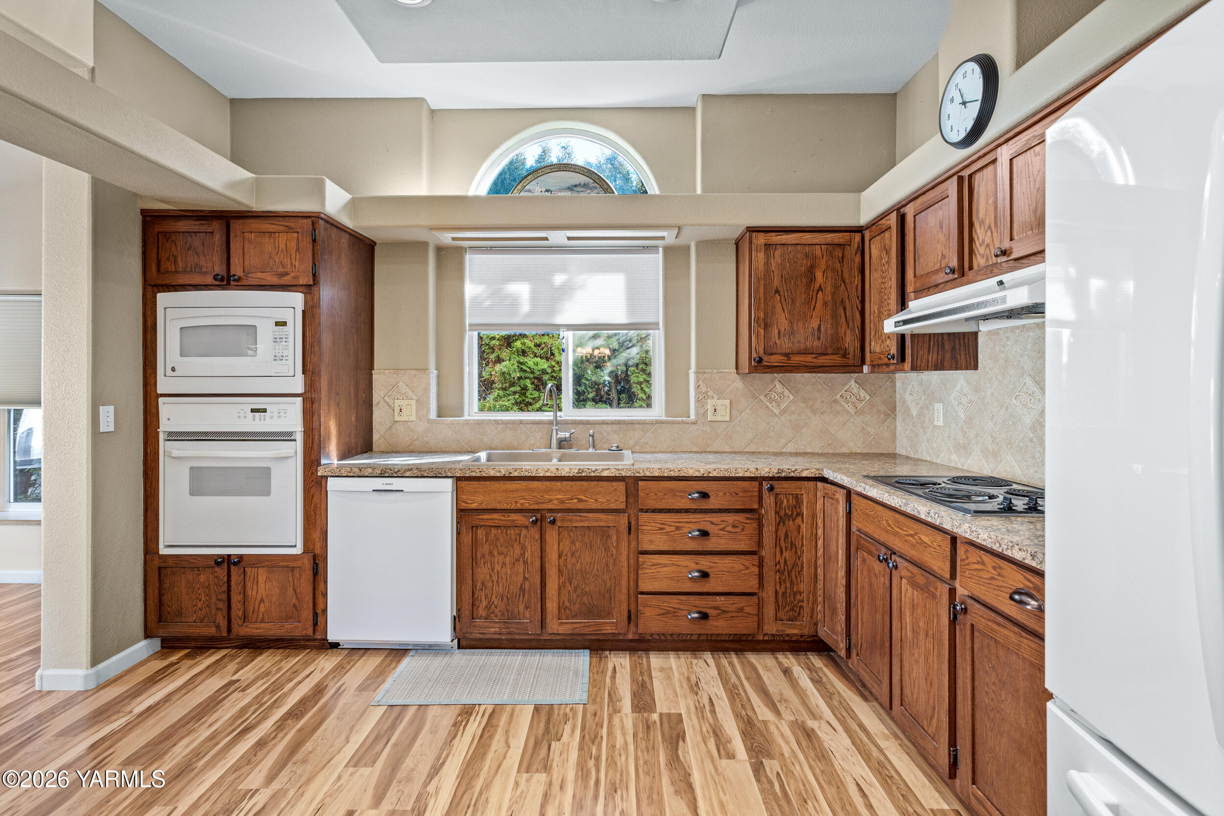 1709 South 68th Avenue Yakima, WA 98908 - Photo 10 of 29 1709 S 68th Ave