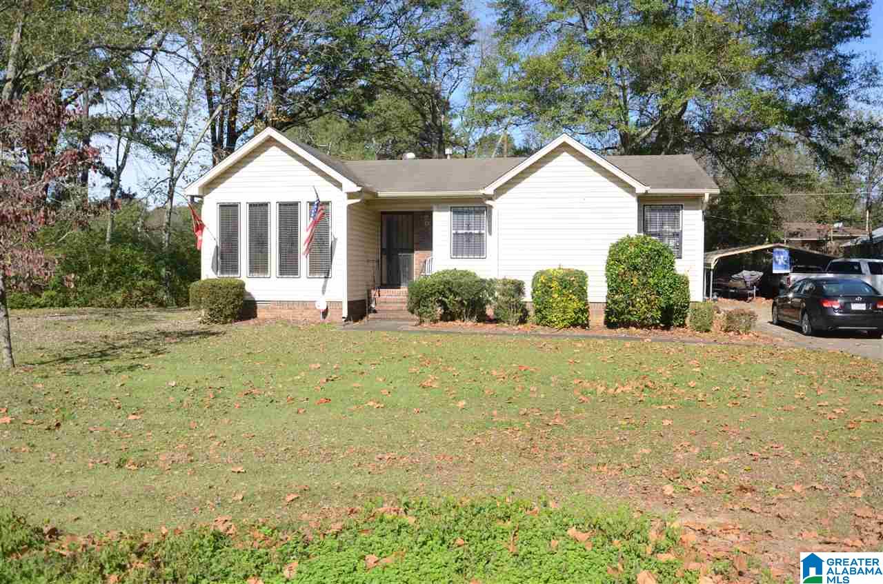 220 Gwin Avenue Bessemer, AL 35023 - Photo 4 of 24
