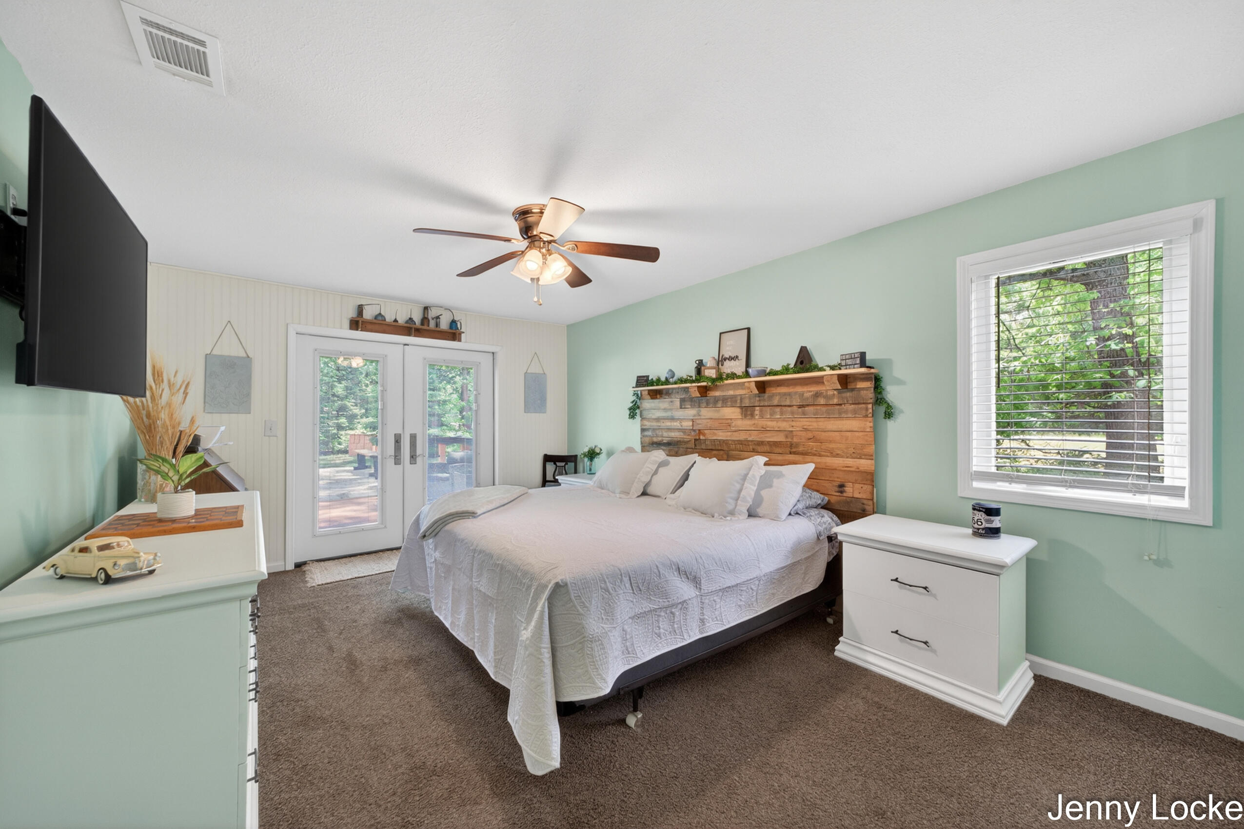 588 North Mill Iron Road Muskegon, MI 49442 - Photo 22 of 43 588 N Mill Iron Rd (19 of 51)