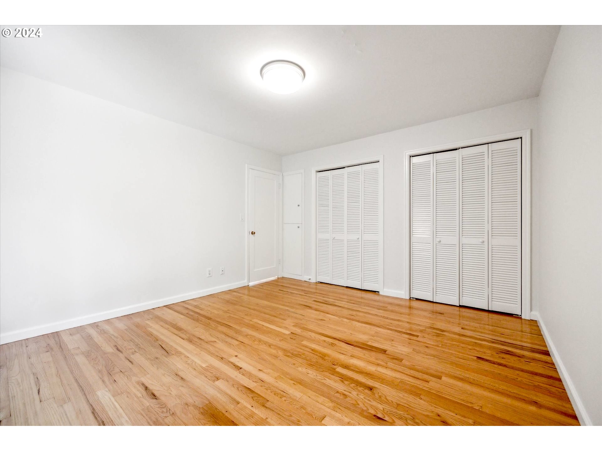 10097 Southwest Walker Road Portland, OR 97225 - Photo 16 of 44 a view of an empty room