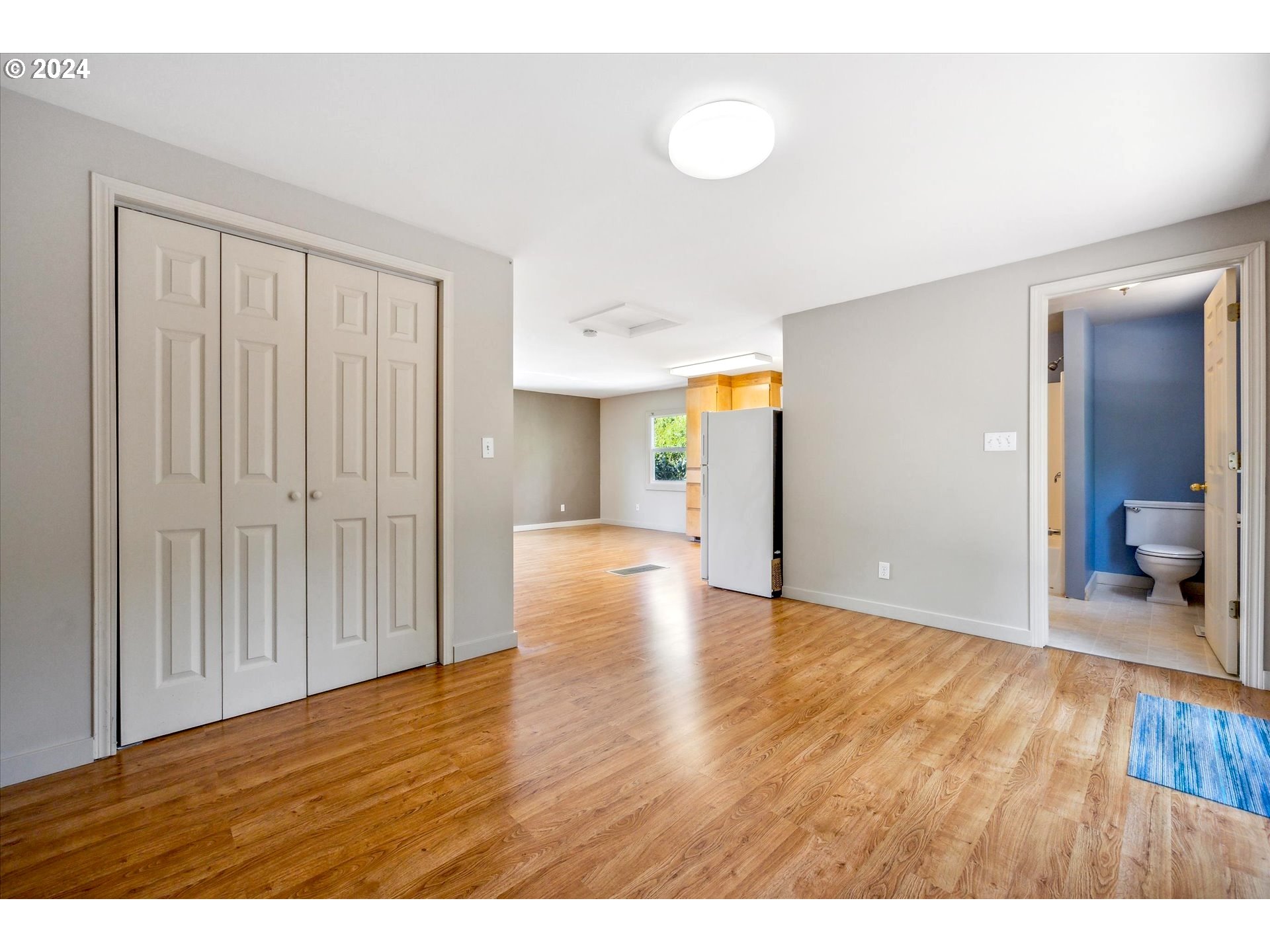 10097 Southwest Walker Road Portland, OR 97225 - Photo 30 of 44 a view of a livingroom with wooden floor