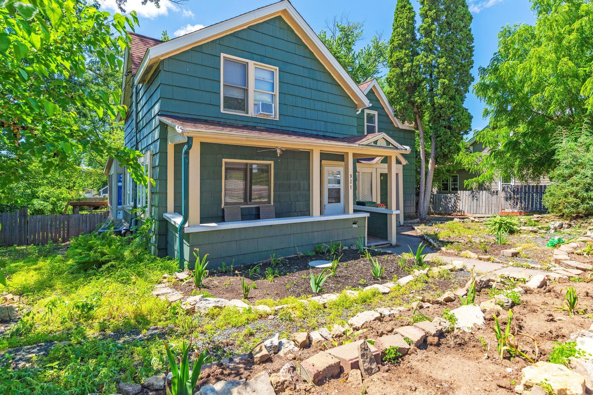 921 2nd Street Hudson, WI 54016 - Photo 2 of 26