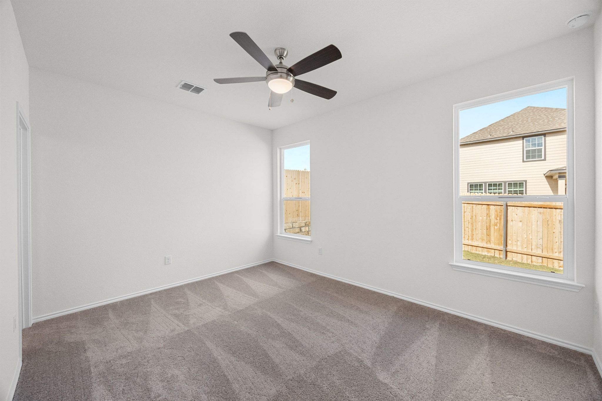 12102 Cantabria Road Austin, TX 78748 - Photo 14 of 29 an empty room with a window