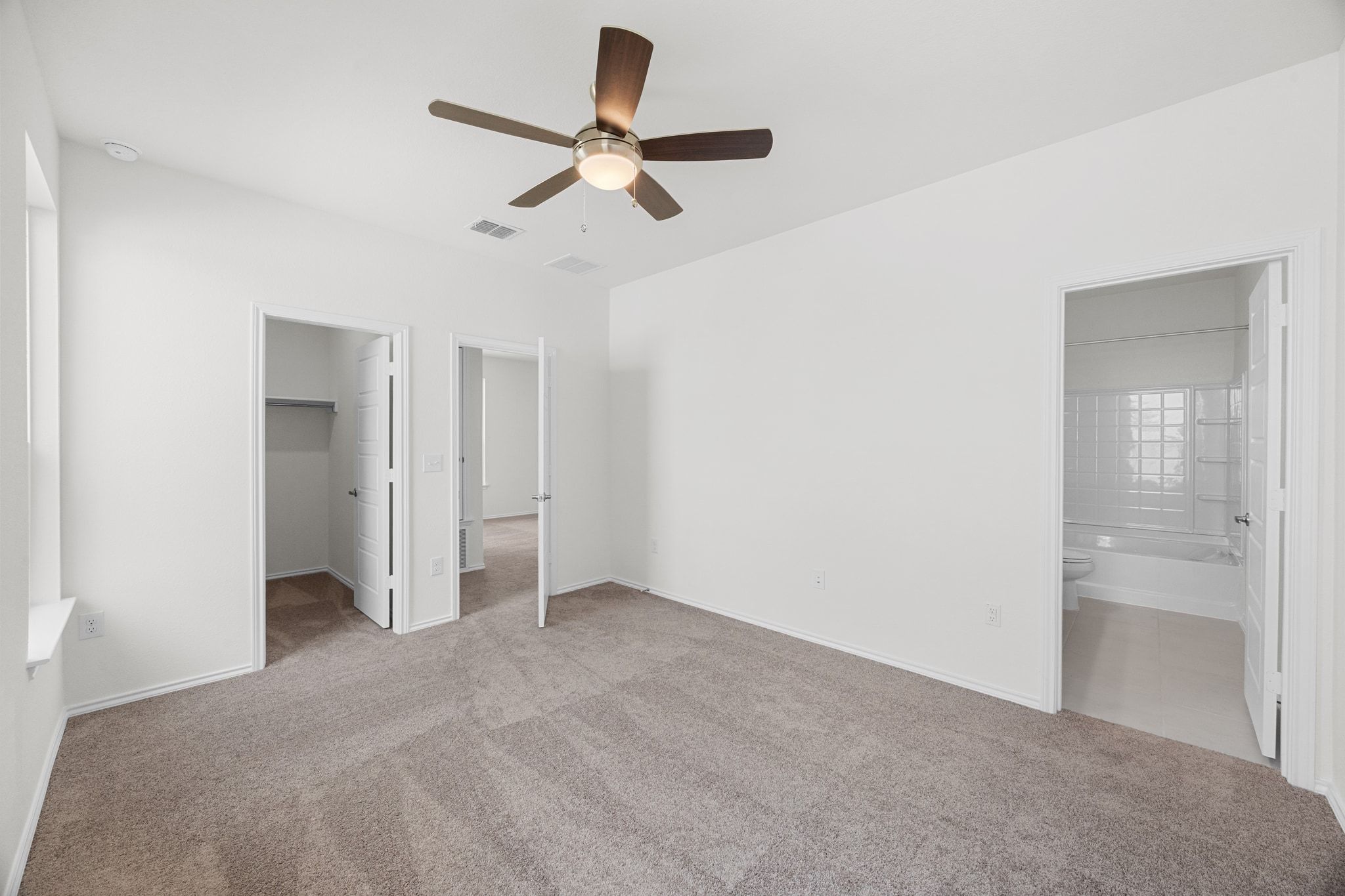 12102 Cantabria Road Austin, TX 78748 - Photo 17 of 29 a view of an empty room and closet area