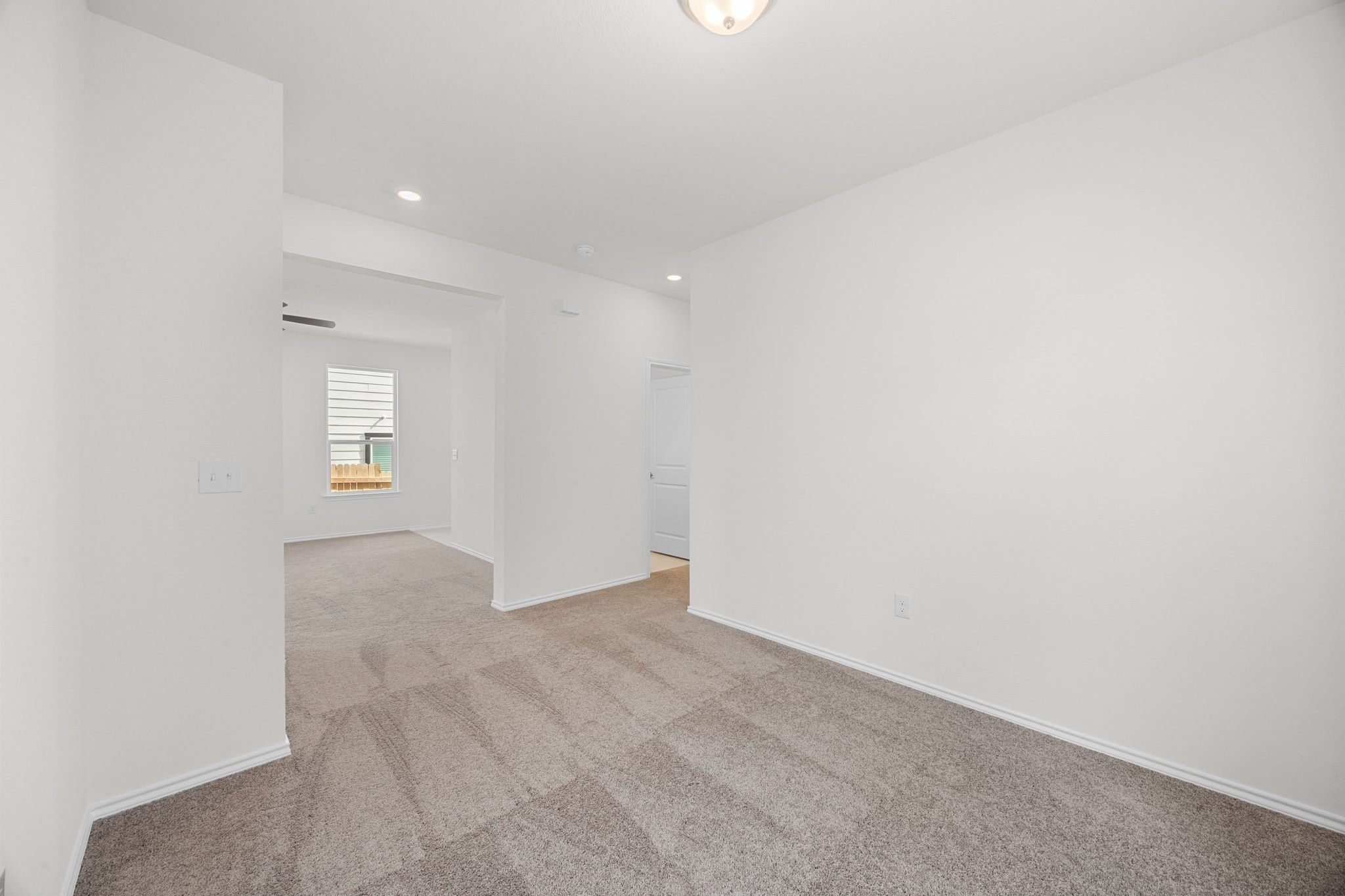 12102 Cantabria Road Austin, TX 78748 - Photo 20 of 29 an empty room with windows