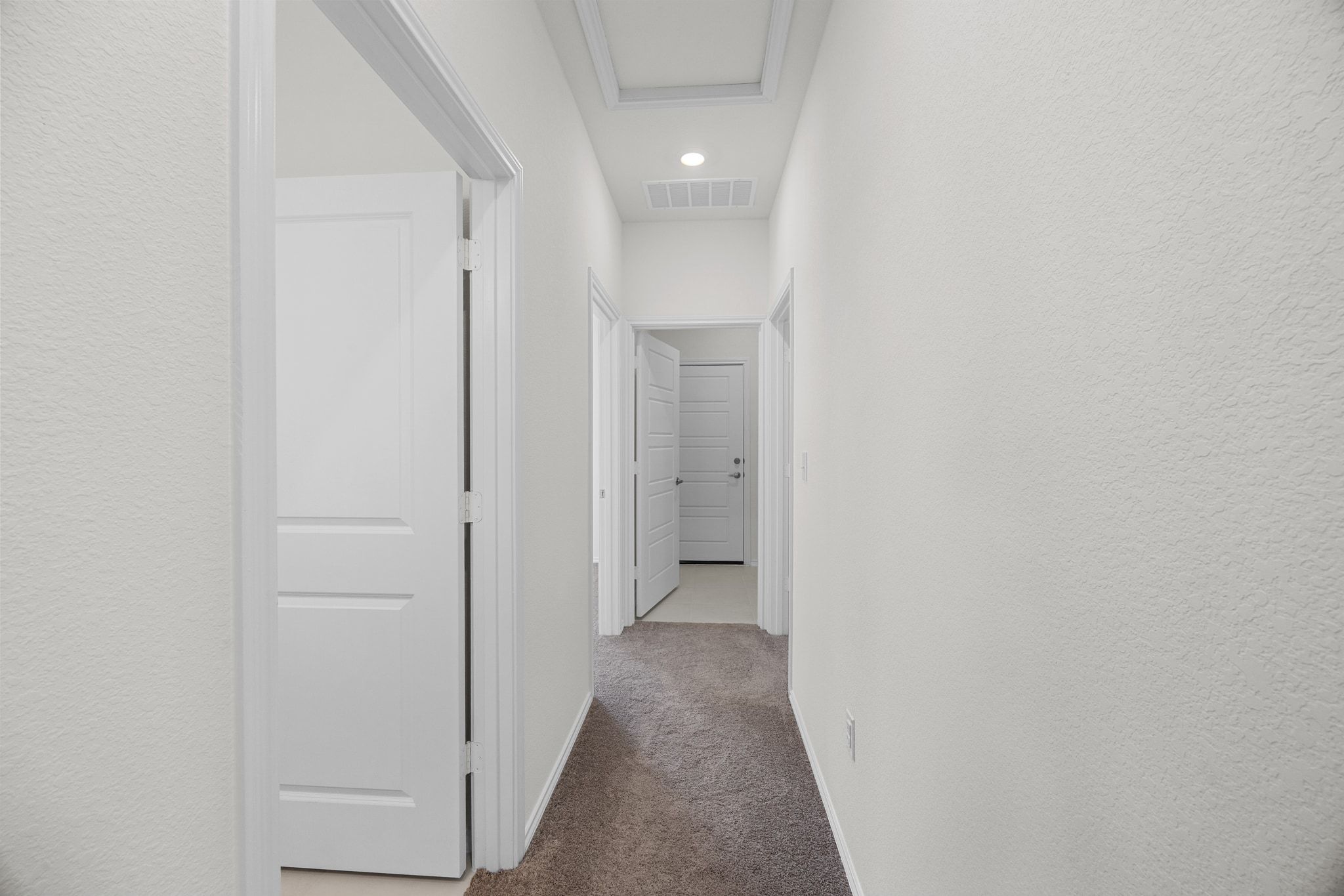 12102 Cantabria Road Austin, TX 78748 - Photo 21 of 29 a view of a hallway with a closet