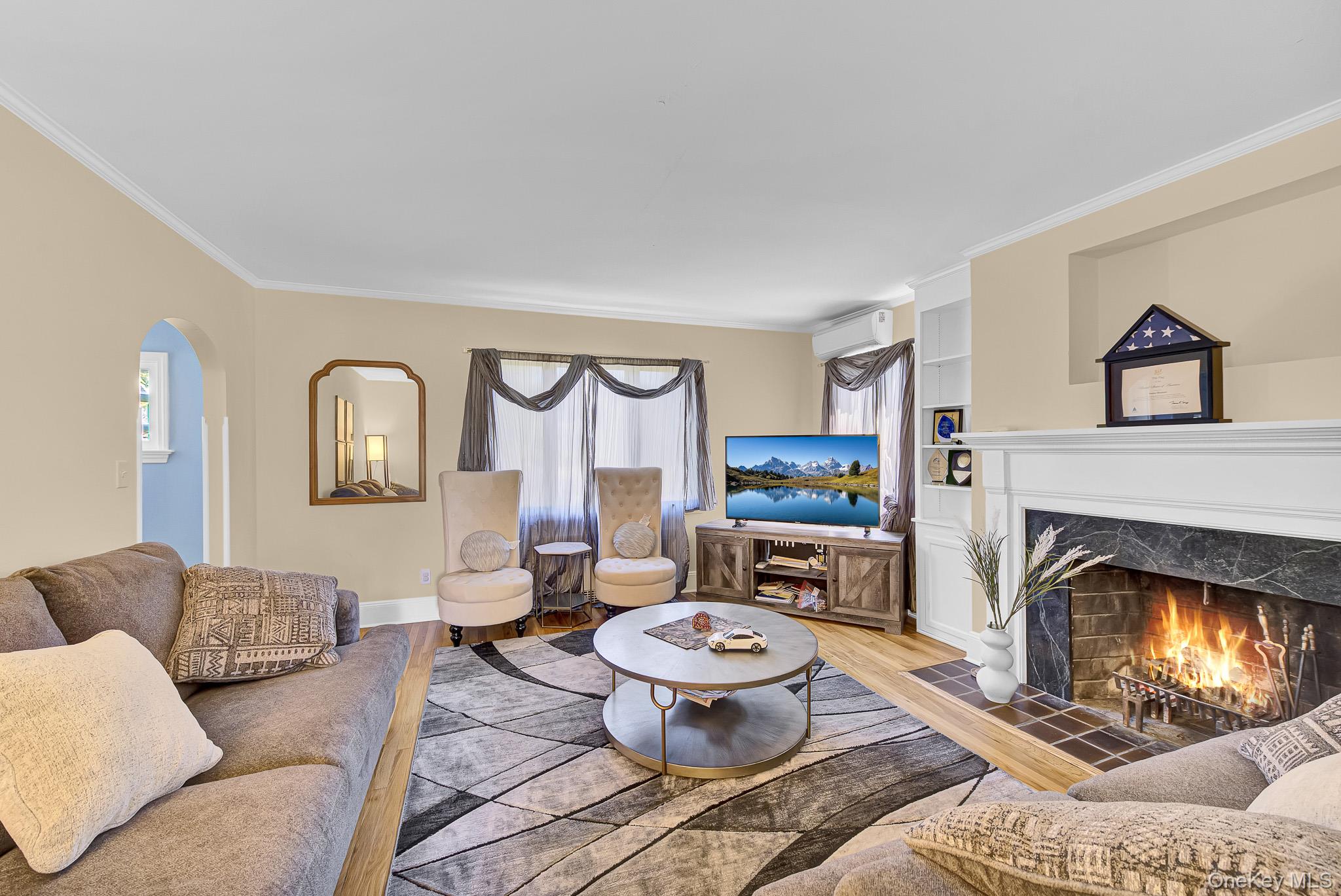 64 East Roe Boulevard Patchogue, NY 11772 - Photo 10 of 37