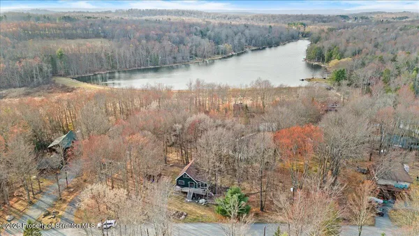 $285,000 | 2511 Oak Circle, Lake Ariel, PA 18436