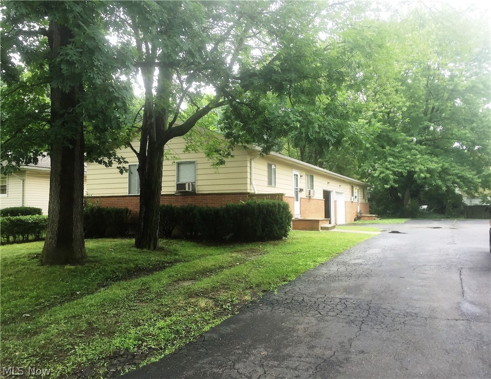 231-233 Randel Avenue Akron, OH 44313 - Photo 9 of 24 Gallery Image 9