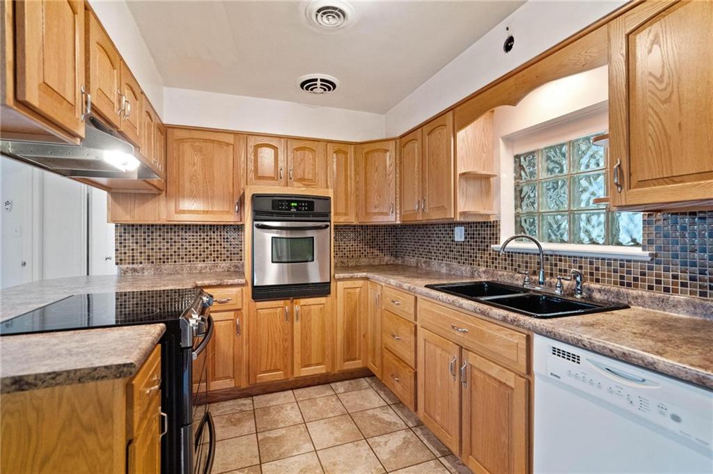 340 Arona Road New Stanton, PA 15672 - Photo 11 of 25 Gallery Image 11
