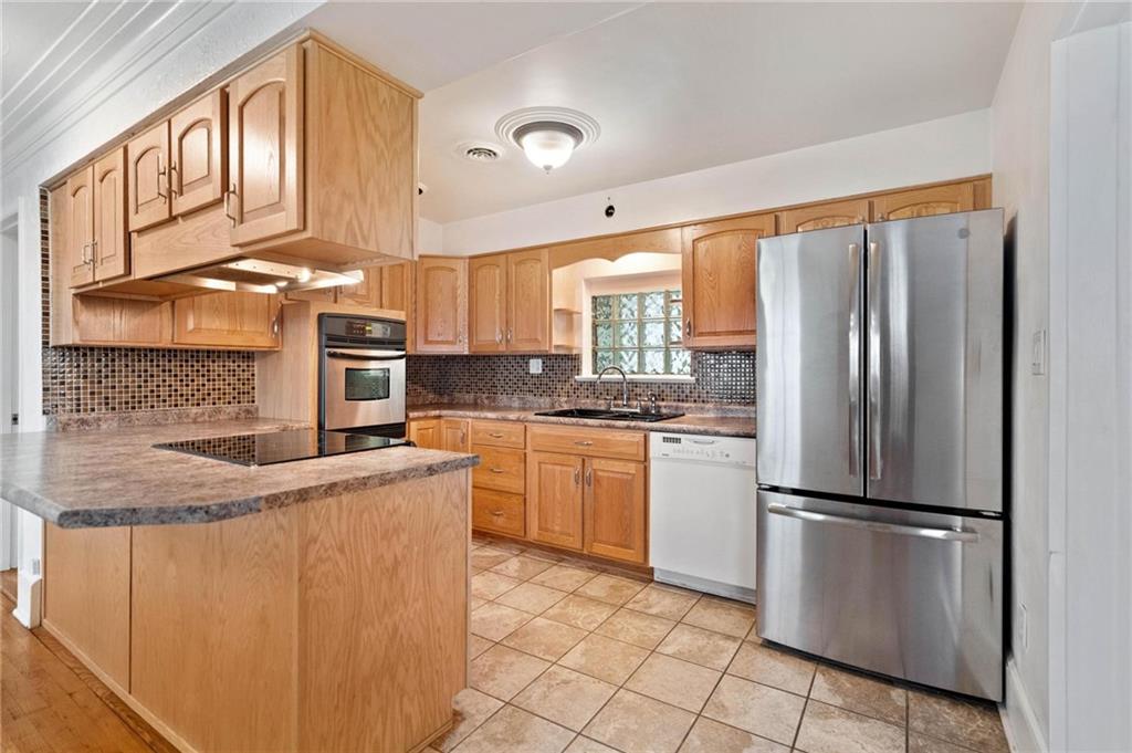 340 Arona Road New Stanton, PA 15672 - Photo 10 of 25 Gallery Image 10