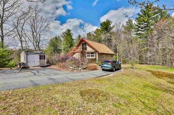 9 Chiswick Road Hudson, NH 03051 - Photo 3 of 13