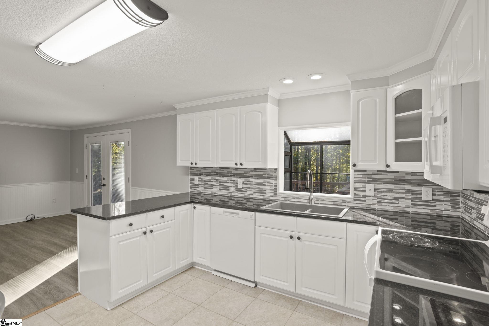 123 Country Acres Road Greenwood, SC 29646 - Photo 16 of 37