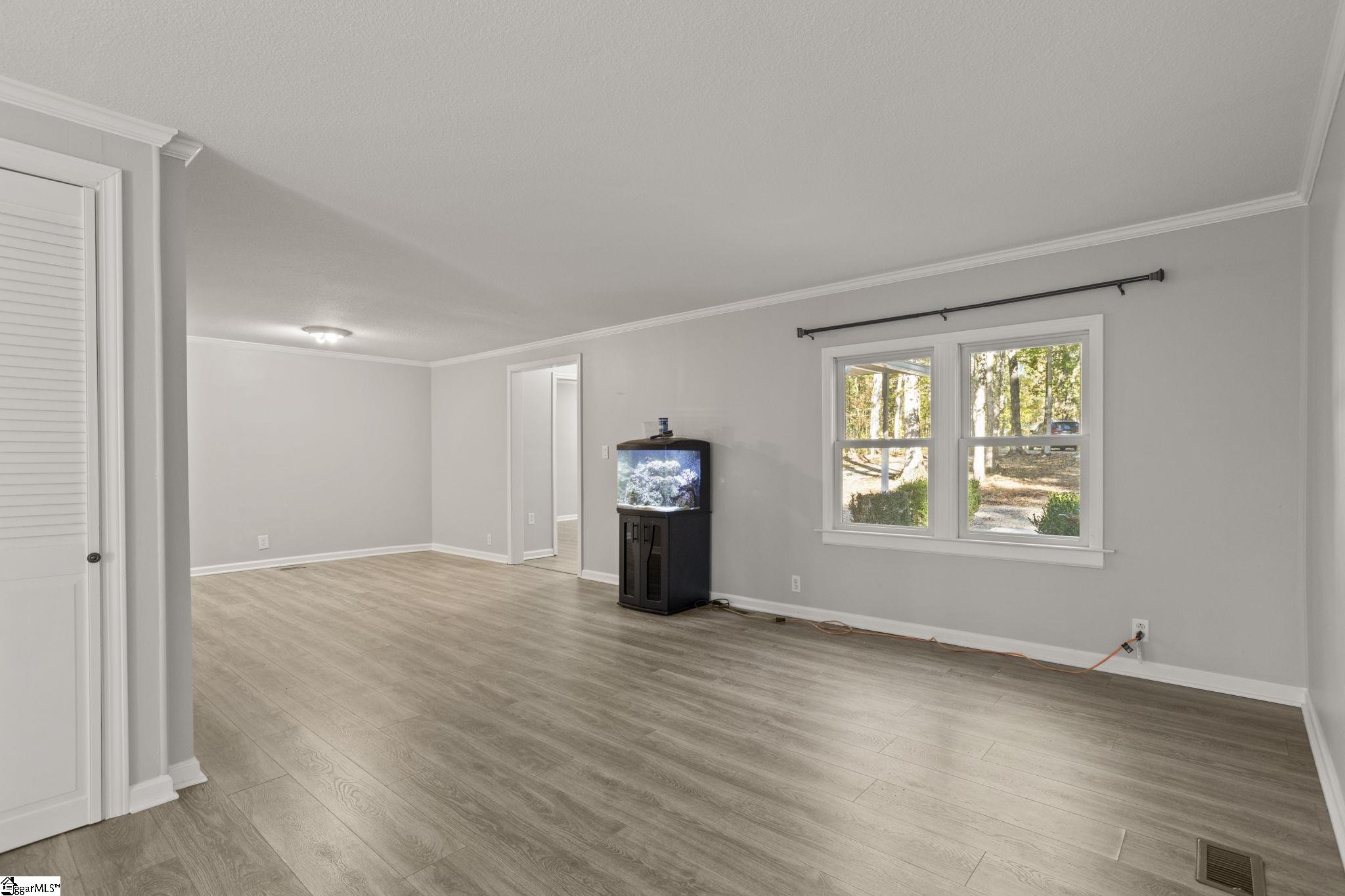 123 Country Acres Road Greenwood, SC 29646 - Photo 5 of 37