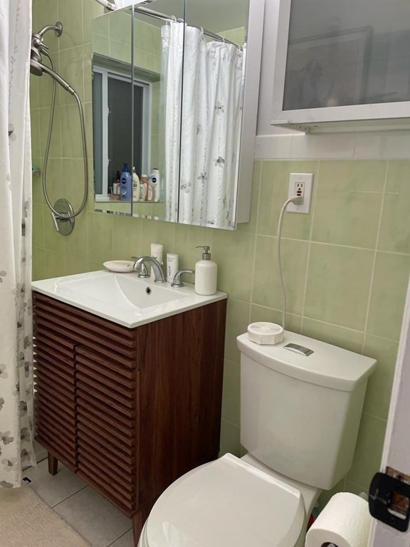 34 Bryon Road, Unit 3 Boston, MA 02467 - Photo 9 of 13