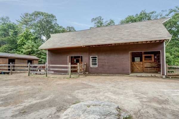 297 Long Hill Road Bolton, MA 01740 - Photo 21 of 29 Gallery Image 21